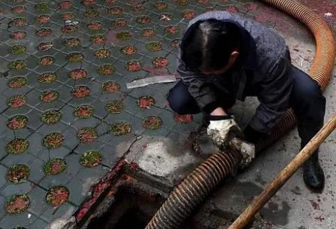 保定安国高压清洗管道公司分享下为什么要高压清洗板换